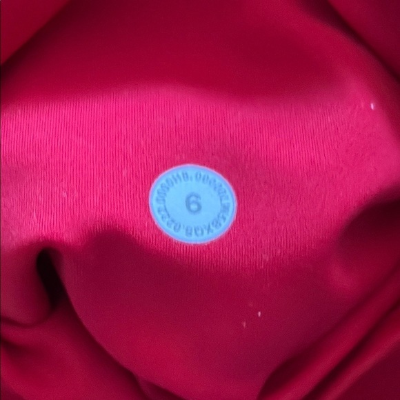 Lululemon 6 Fast Free 7/8 Tight II Non-Reflective Nulux 25" Dark Red great cond - Picture 7 of 7